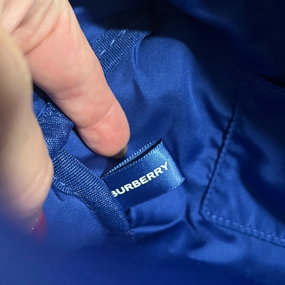 Burberry travel pouch new - Picture 8 of 9